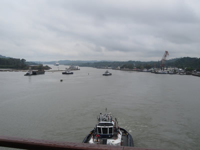 gatun lake - zuiderdam behind